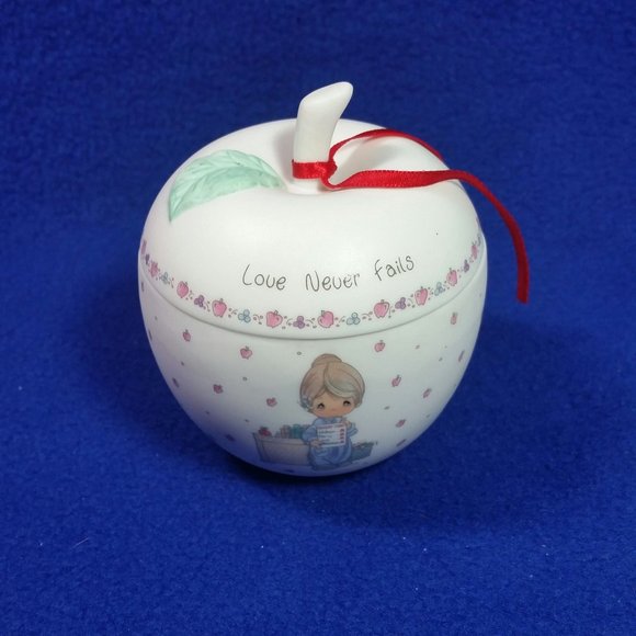 Precious Moments Love Never Fails Apple Trinket Box Gift For Teacher No Box - Picture 1 of 10